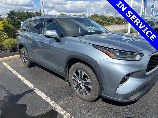 2021 Toyota Highlander Hybrid XLE