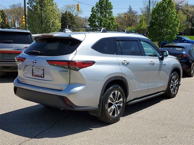 2021 Toyota Highlander Hybrid XLE