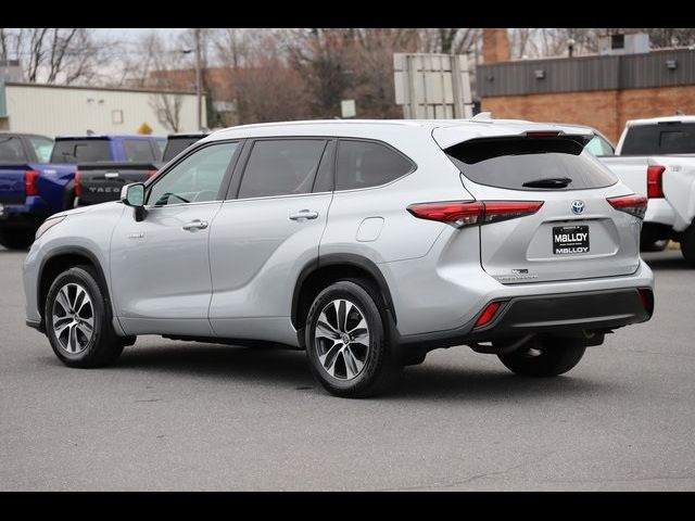 2021 Toyota Highlander Hybrid XLE