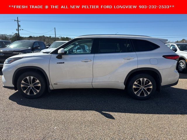 2021 Toyota Highlander Hybrid XLE