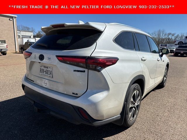 2021 Toyota Highlander Hybrid XLE