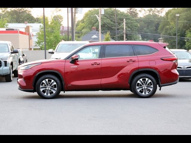 2021 Toyota Highlander Hybrid XLE