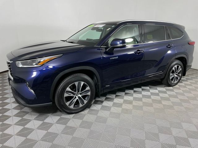 2021 Toyota Highlander Hybrid XLE