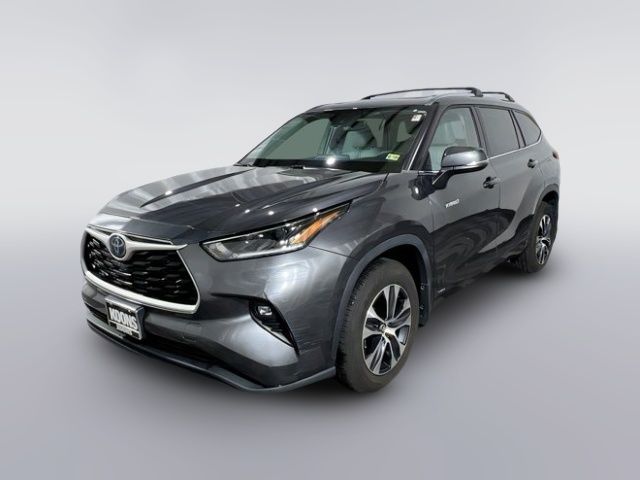 2021 Toyota Highlander Hybrid XLE