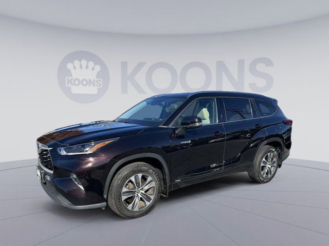 2021 Toyota Highlander Hybrid XLE