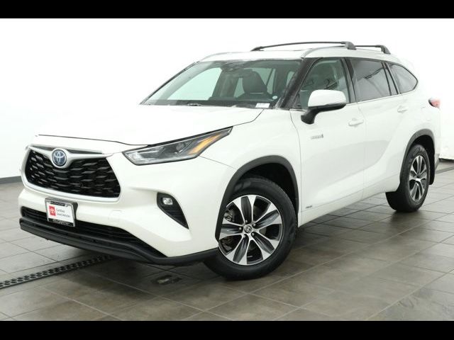 2021 Toyota Highlander Hybrid XLE