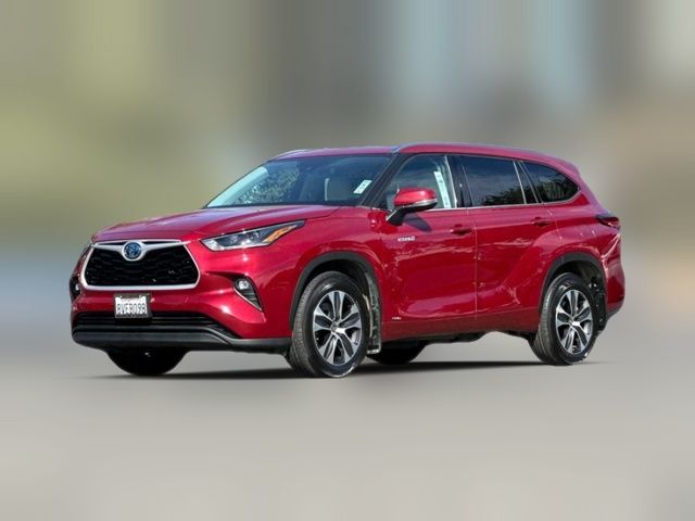 2021 Toyota Highlander Hybrid XLE