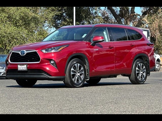 2021 Toyota Highlander Hybrid XLE