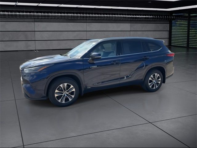 2021 Toyota Highlander Hybrid XLE