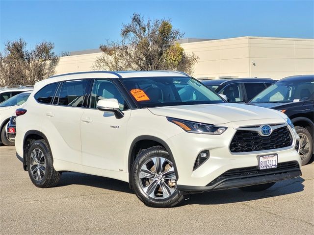 2021 Toyota Highlander Hybrid XLE