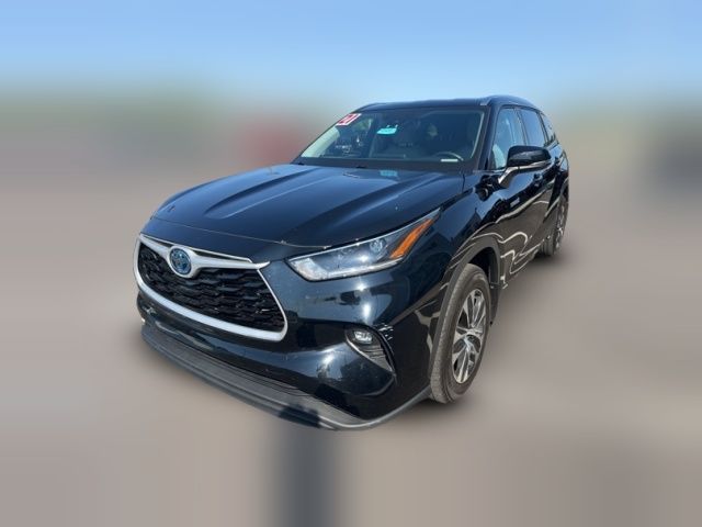 2021 Toyota Highlander Hybrid XLE