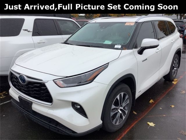 2021 Toyota Highlander Hybrid XLE