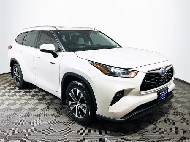 2021 Toyota Highlander Hybrid XLE