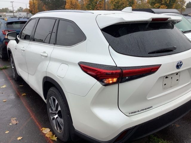 2021 Toyota Highlander Hybrid XLE