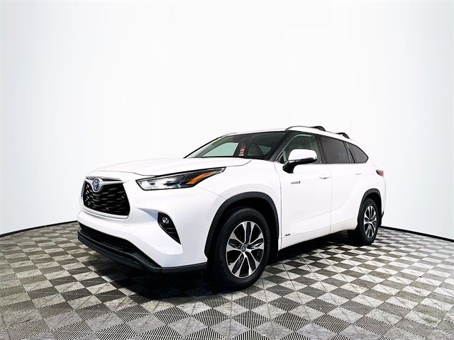 2021 Toyota Highlander Hybrid XLE