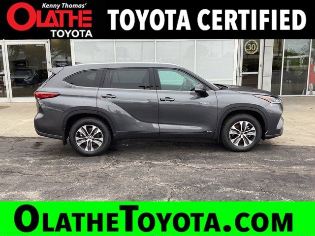 2021 Toyota Highlander Hybrid XLE