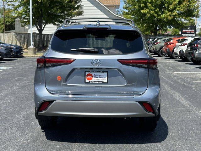 2021 Toyota Highlander Platinum