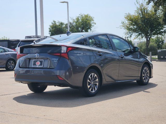 2021 Toyota Prius XLE