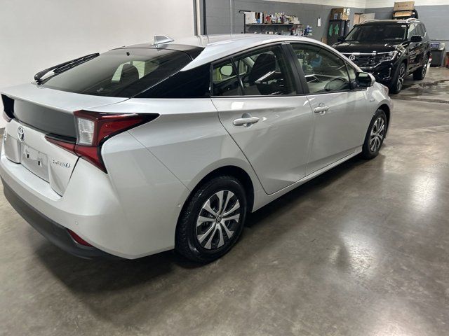 2021 Toyota Prius LE