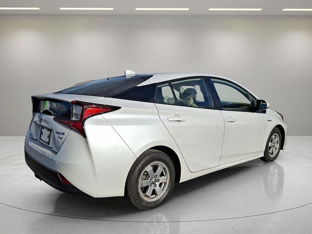2021 Toyota Prius XLE