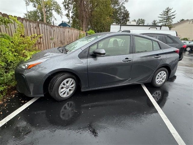 2021 Toyota Prius L Eco