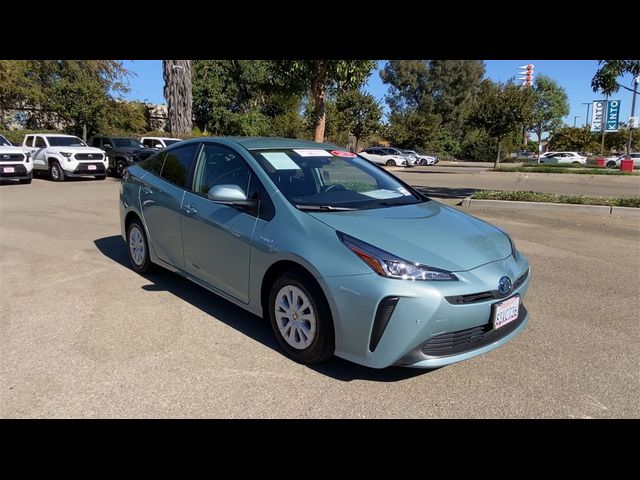 2021 Toyota Prius LE