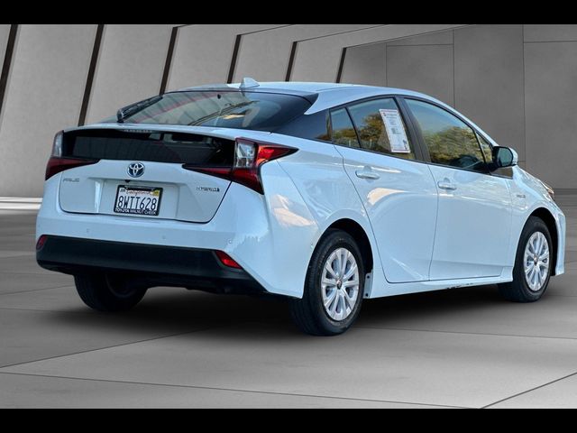 2021 Toyota Prius LE