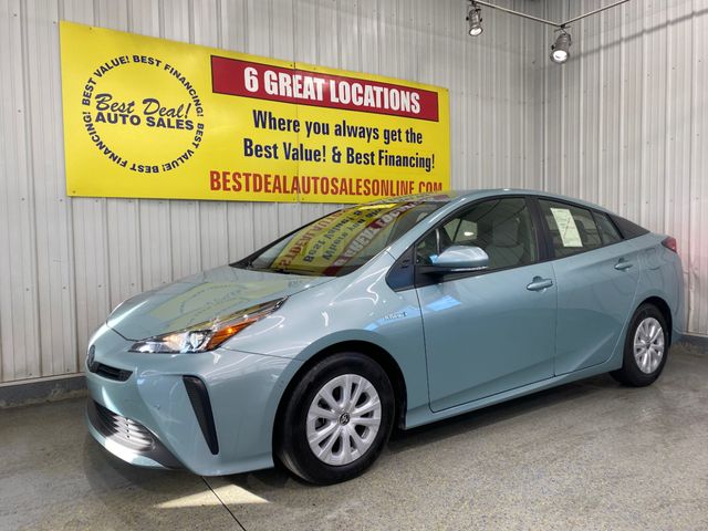 2021 Toyota Prius LE