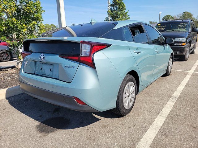 2021 Toyota Prius LE