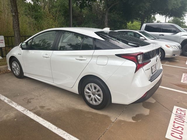 2021 Toyota Prius LE