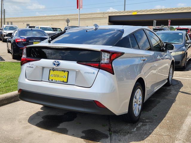 2021 Toyota Prius LE