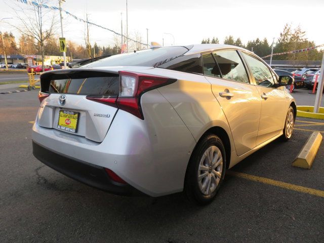 2021 Toyota Prius LE