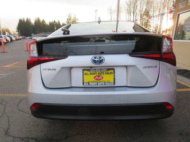 2021 Toyota Prius LE