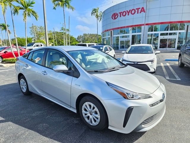 2021 Toyota Prius LE