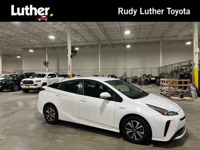 2021 Toyota Prius LE