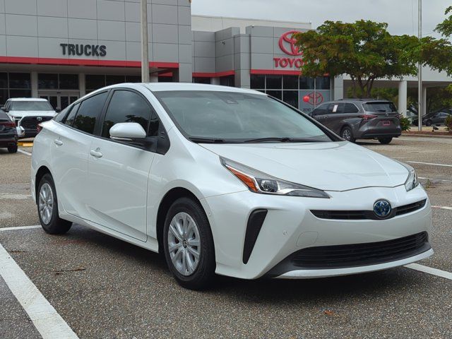 2021 Toyota Prius LE