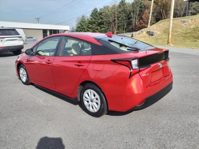 2021 Toyota Prius LE