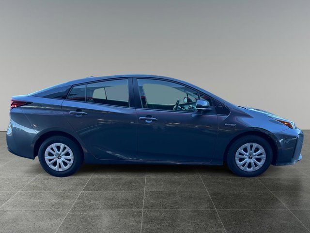 2021 Toyota Prius LE