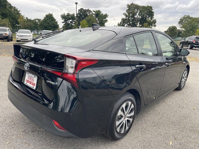 2021 Toyota Prius LE