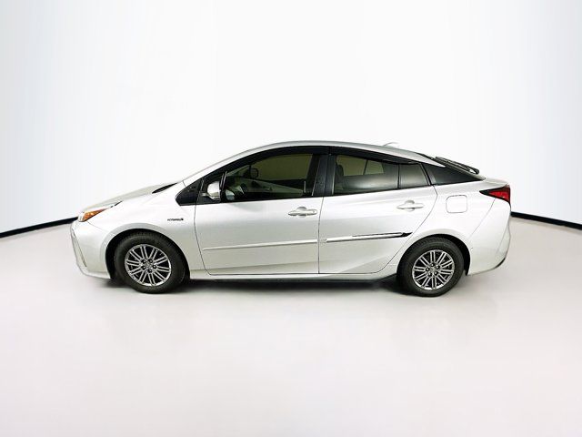 2021 Toyota Prius XLE