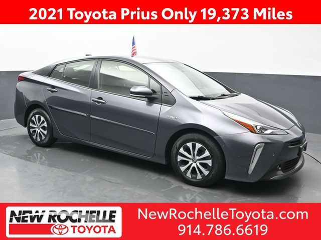 2021 Toyota Prius LE