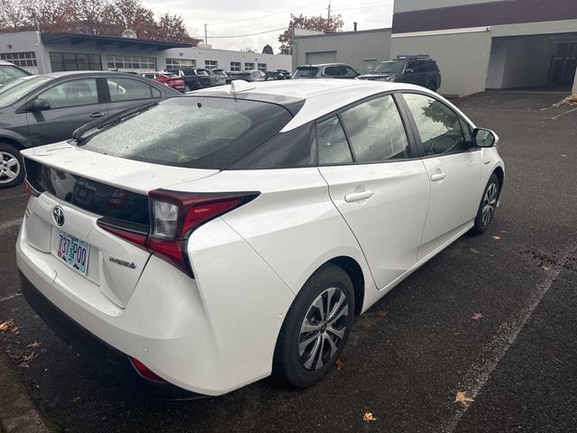 2021 Toyota Prius LE