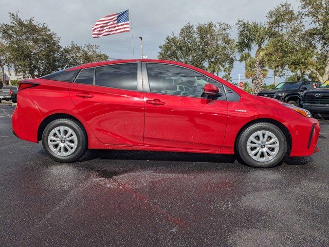 2021 Toyota Prius L Eco