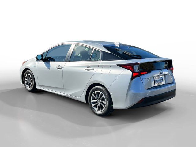 2021 Toyota Prius XLE