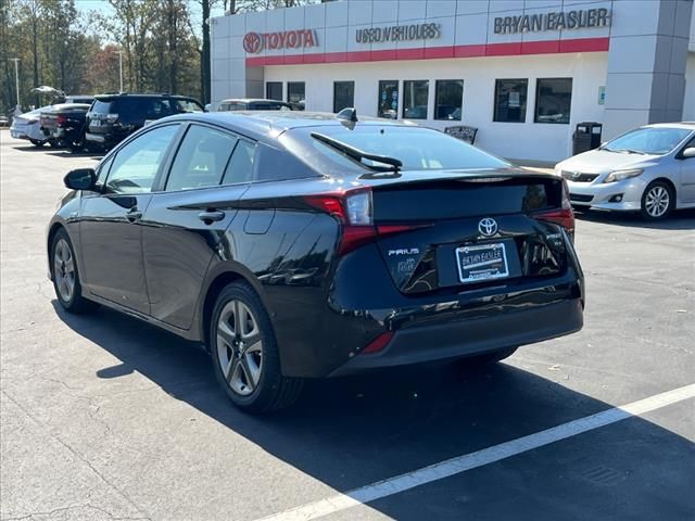 2021 Toyota Prius XLE