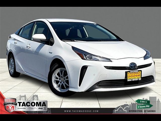 2021 Toyota Prius XLE