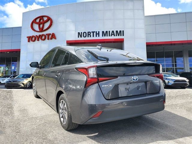 2021 Toyota Prius XLE