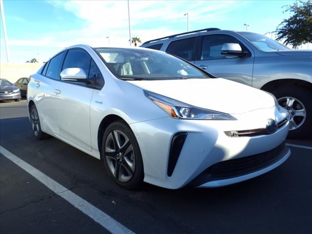 2021 Toyota Prius XLE