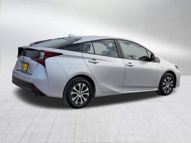 2021 Toyota Prius XLE