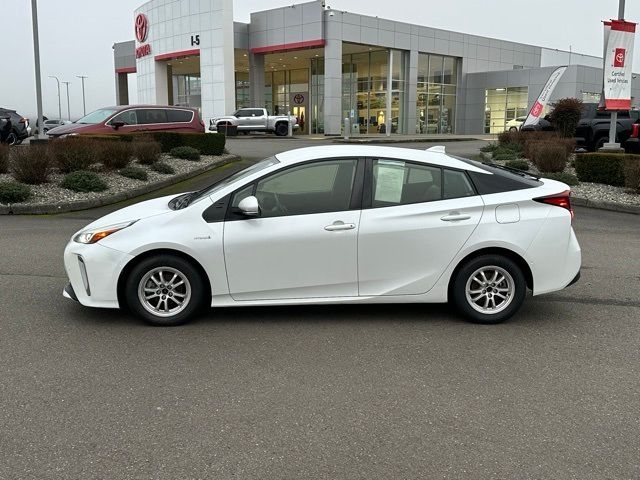 2021 Toyota Prius LE